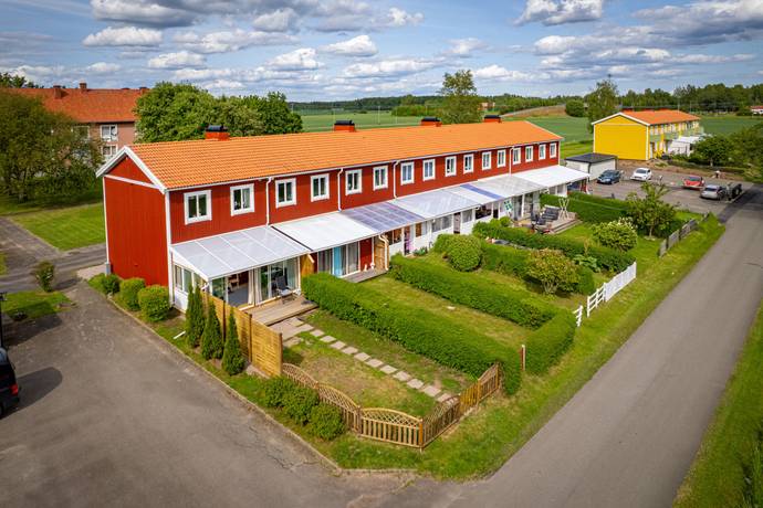 4 rum radhus på Sörgårdsvägen 25 Tidan, Skövde kommun - bild 1