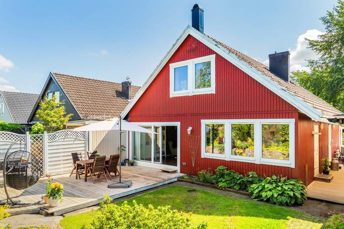 6 rum villa på Smaragdvägen 54 Kode, Kungälvs kommun - bild 2