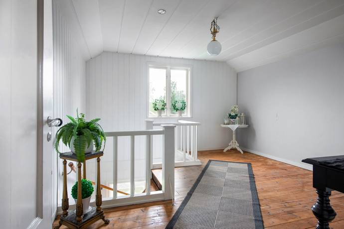 12 rum Gård utan jordbruk på Ina 231 SÖDERALA Söderhamns kommun - bild 39