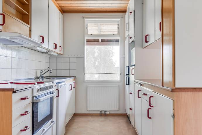 6 rum Gård med jordbruk på Bosjön 101 Lindesbergs kommun - bild 12