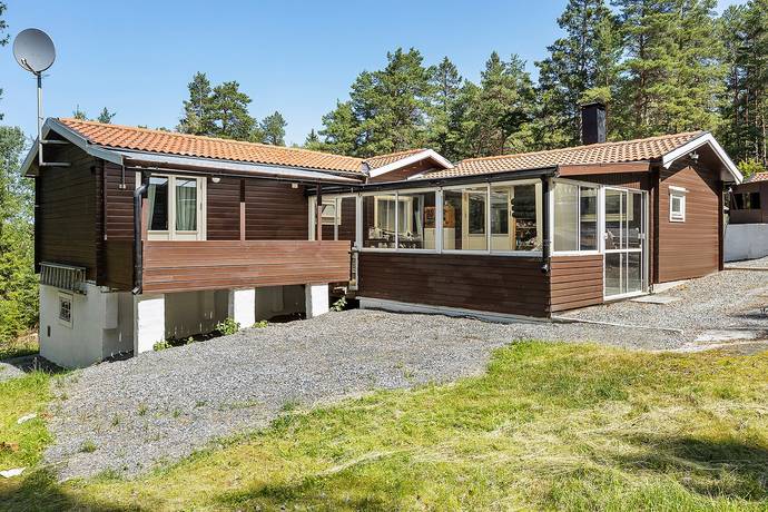 Enhörna, Södertälje kommun
