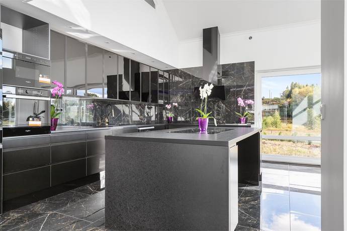 7 rum Villa på Ryrsboholmvägen 3 Göta Och Ryrsjön Lilla Edets kommun - bild 19