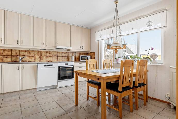 5 rum Villa på Malvavägen 19 Hälltorp  Hammarö kommun - bild 7
