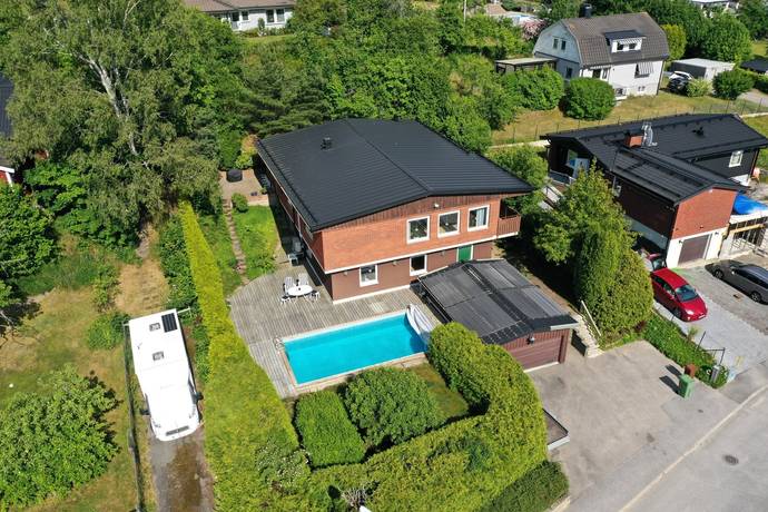 7 rum villa på Björkvägen 65 Tumba, Botkyrka kommun - bild 1