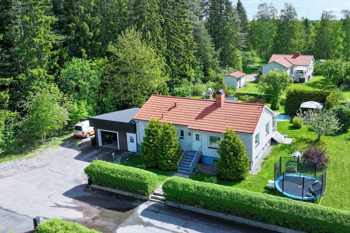 4 rum Villa på Lillängsgatan 16 Östervåla Heby kommun - bild 1