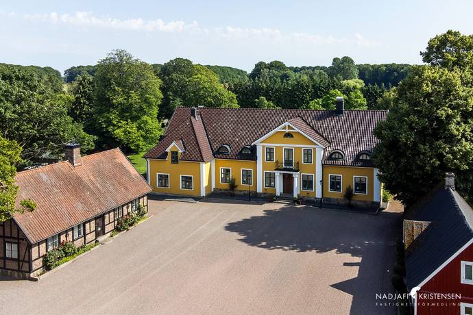 15 rum gård/skog på Vasatorpsallén 64 Helsingborg, Helsingborgs kommun - bild 1