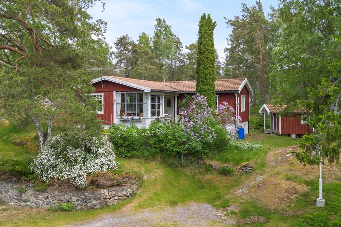 Sjöbergavägen 23, Brevik, Tyresö kommun