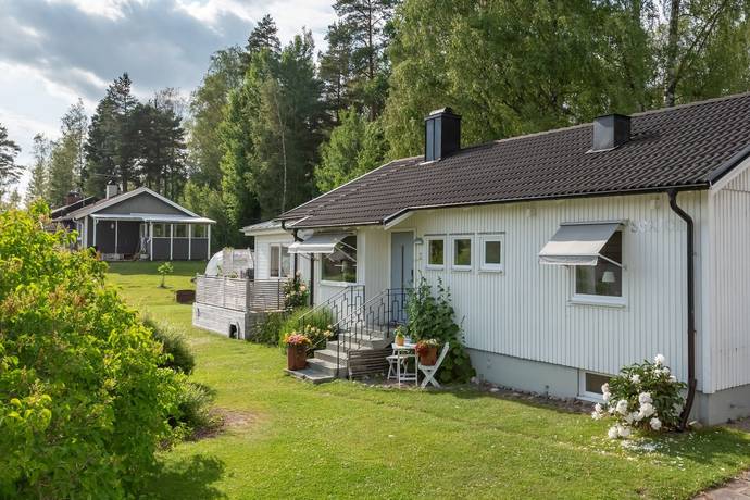 4 rum villa på Oppegårdsvägen 16 Kumla, Kumla kommun - bild 3