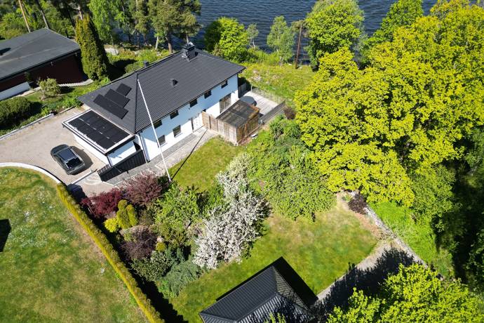 7 rum villa på Estbrötevägen 10 Skärholmen / Johannesdal, Stockholms kommun - bild 2