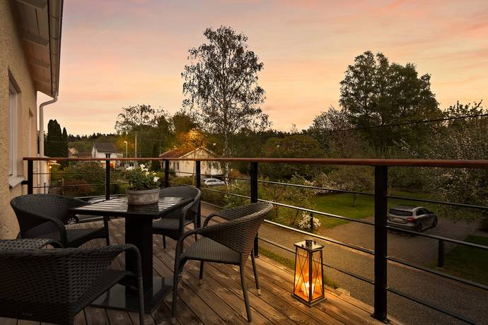 7 rum villa på Majvägen 9 Edsviken, Sollentuna kommun - bild 2