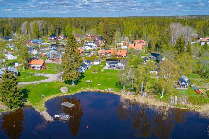 5 rum villa på Boketvägen 5 Storsjön, Sandvikens kommun - bild 1
