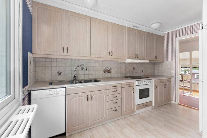4 rum villa på Körsbärsvägen 7 Södertälje, Södertälje kommun - bild 4