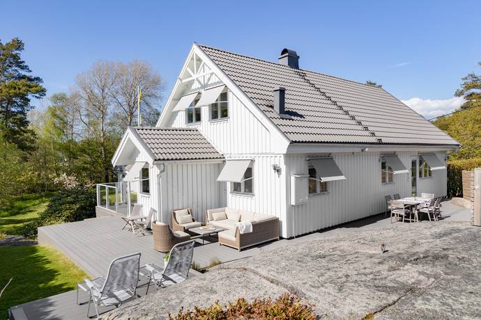 6 rum villa på Norra Kyviksvägen 63 Kullavik, Kungsbacka kommun - bild 1