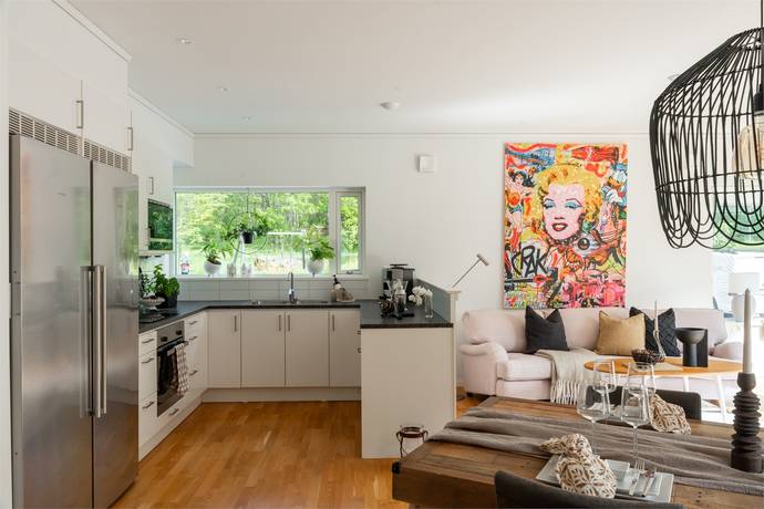 3 rum parhus på TREKLÖVERGATAN 3 Gideonsberg, Västerås kommun - bild 5