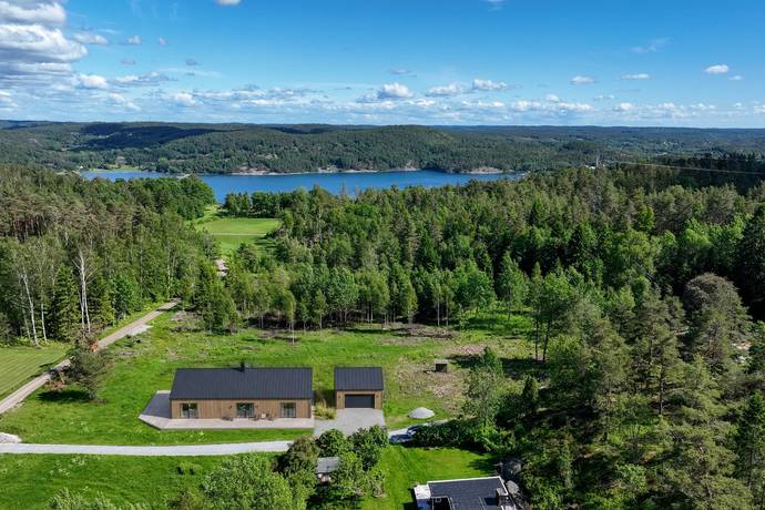 Tomt i Bråten, Stillingsön, Orust kommun