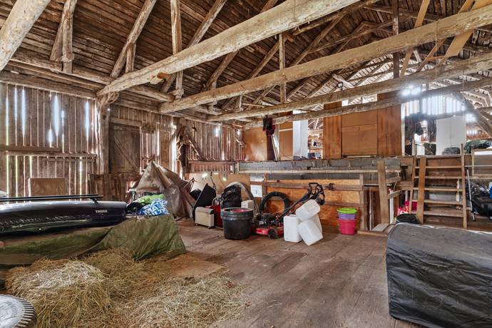 Gård utan jordbruk på Hattsundsvägen 8 Norrtälje Norrtälje kommun - bild 33