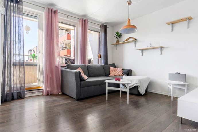 1 rum lägenhet på Skarpövägen 27 Västra Orminge, Nacka kommun - bild 1