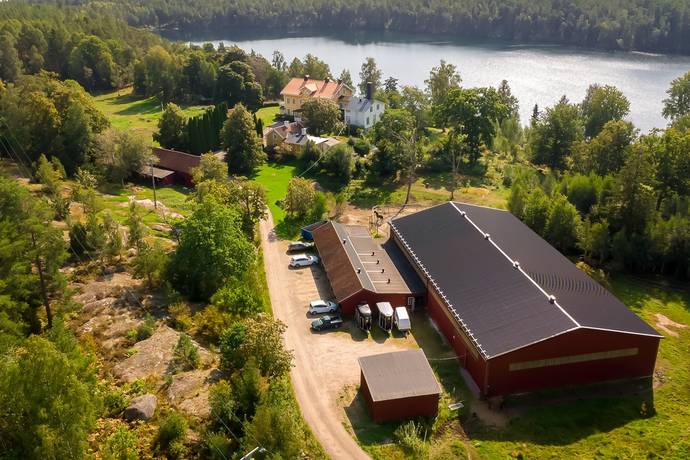 21 rum gård utan jordbruk på Eriksberg Åby, Norrköpings kommun - bild 2