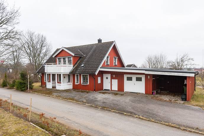 Skrapegatan 25, Skrapegården, Ödeshögs kommun
