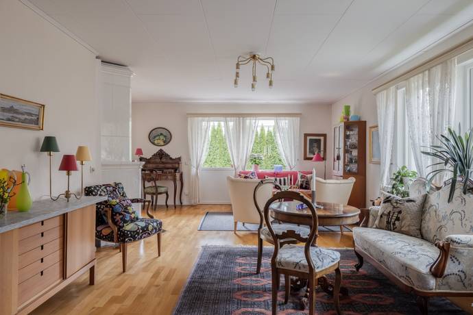 6 rum Villa på Blåmesgränd 3 Sjöberg Sollentuna kommun - bild 4