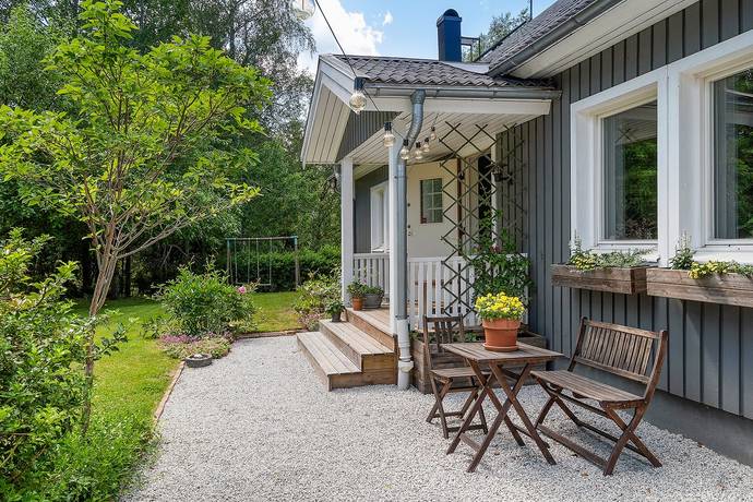 6 rum villa på Husarvägen 11 Skälsätra, Tyresö kommun - bild 1