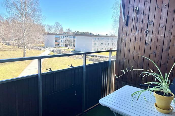 4 rum Lägenhet på Hallonvägen 36, 2 tr Tibble Upplands-Bro kommun - bild 10
