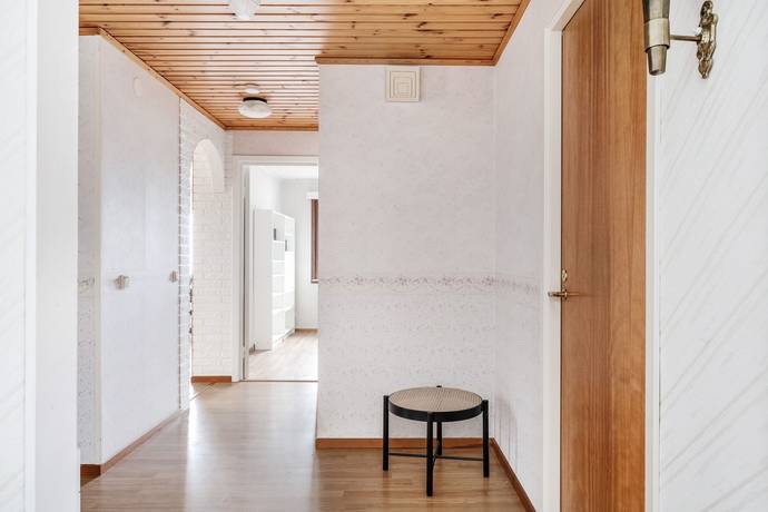 9 rum Villa på Glottervägen 17B-C Åby Norrköpings kommun - bild 22