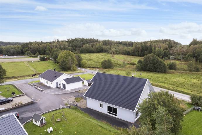7 rum Villa på Ryrsboholmvägen 3 Göta Och Ryrsjön Lilla Edets kommun - bild 55