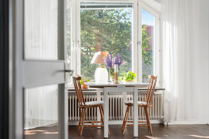 1 rum lägenhet på August Wahlströms Väg 8 Danderyd, Danderyds kommun - bild 1