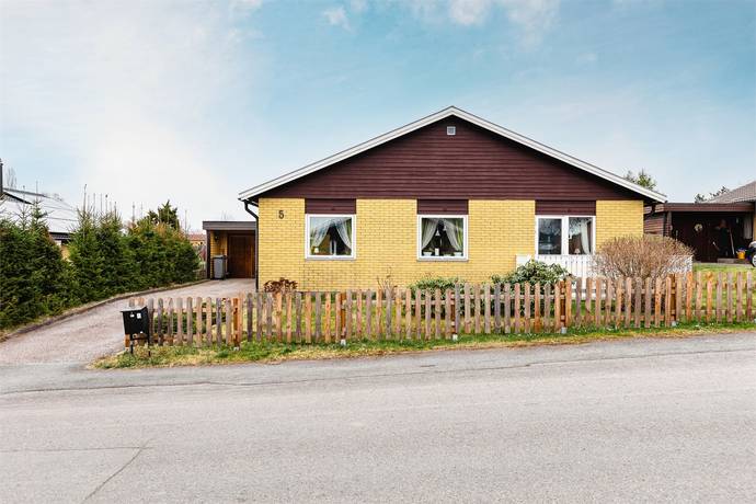 5 rum Villa på Enebyvägen 5 Sköldinge Katrineholms kommun - bild 3