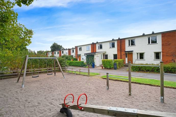 6 rum Radhus på Blåeldsvägen 87 Hässelby Villastad Stockholms kommun - bild 31