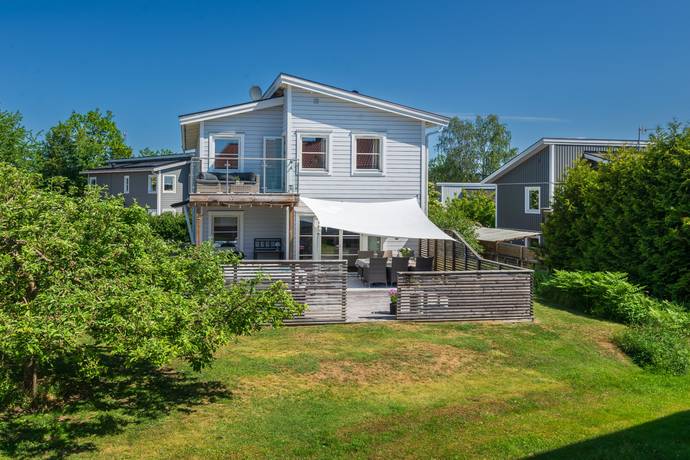 villa på Svärtavägen 16 Margretelund, Österåkers kommun - bild 3