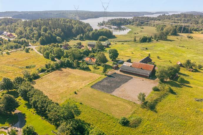gård utan jordbruk på Frösundavägen 2 Bålsta - Frösundavik, Håbo kommun - bild 3