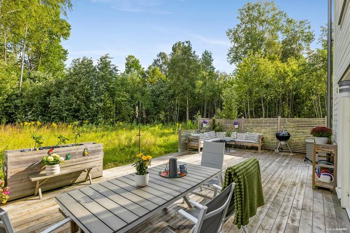 5 rum radhus på Bonstorpsvägen 19E Södra Lindhult, Örebro kommun - bild 1