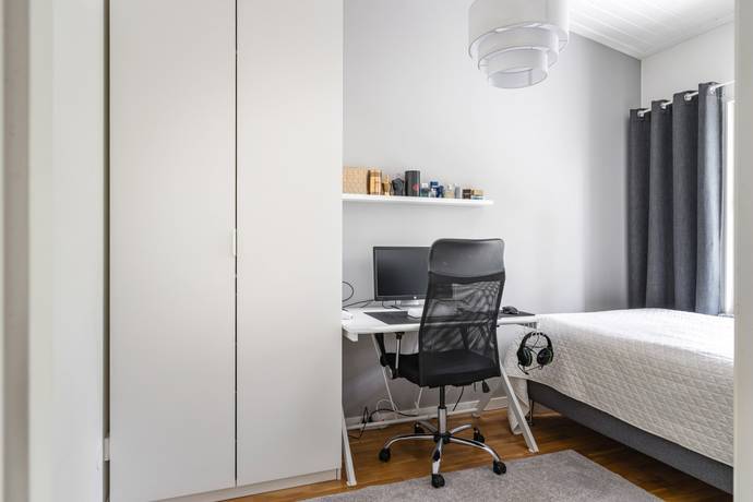5 rum Radhus på Stigfinnarvägen 38 Segeltorp Huddinge kommun - bild 32