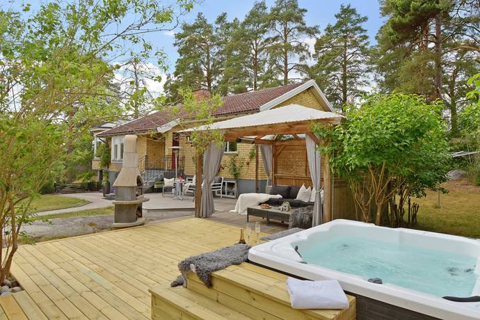 7 rum Villa på Fågelvägen 34 Barkarby Järfälla kommun - bild 3