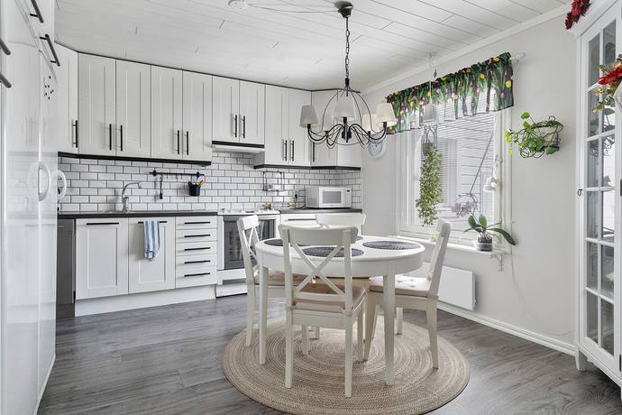 4 rum villa på Trädgårdsvägen 11 Marielund, Haparanda kommun - bild 2