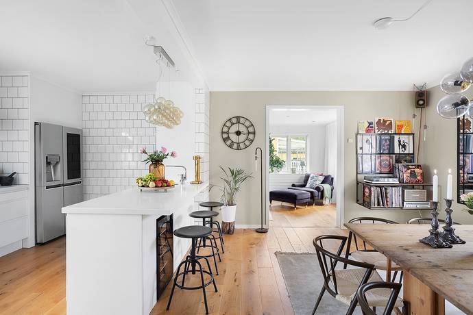 110 m² Villa på Holmängeesplanaden 16 Söderhamn Söderhamns kommun - bild 2
