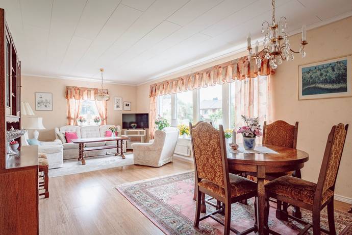 5 rum villa på Centrumvägen 9 Dannike, Borås kommun - bild 3