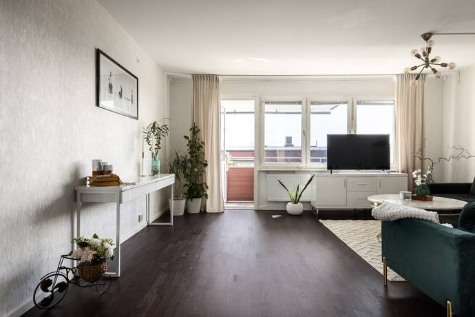 3 rum lägenhet på Ljuskärrsvägen 64 Ljuskärrsberget - Saltsjöbaden, Nacka kommun - bild 1