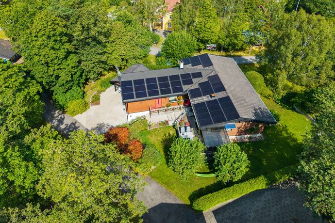 7 rum villa på Åkersbergavägen 9A Tuna/Österskär, Österåkers kommun - bild 2