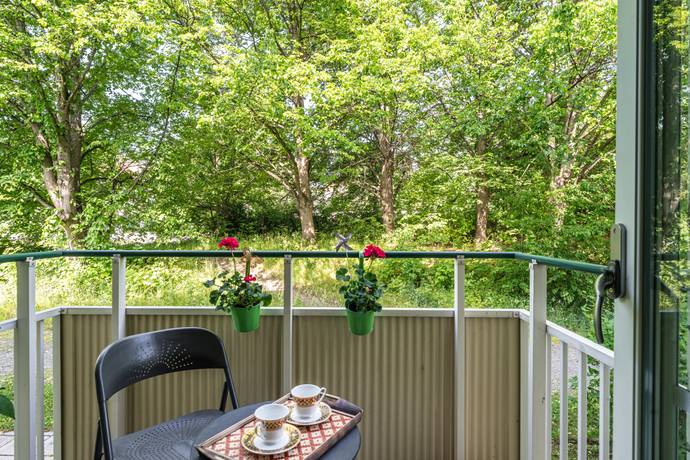 3 rum Lägenhet på MIDGÅRDSVÄGEN 24 TÄBY KYRKBY Täby kommun - bild 1