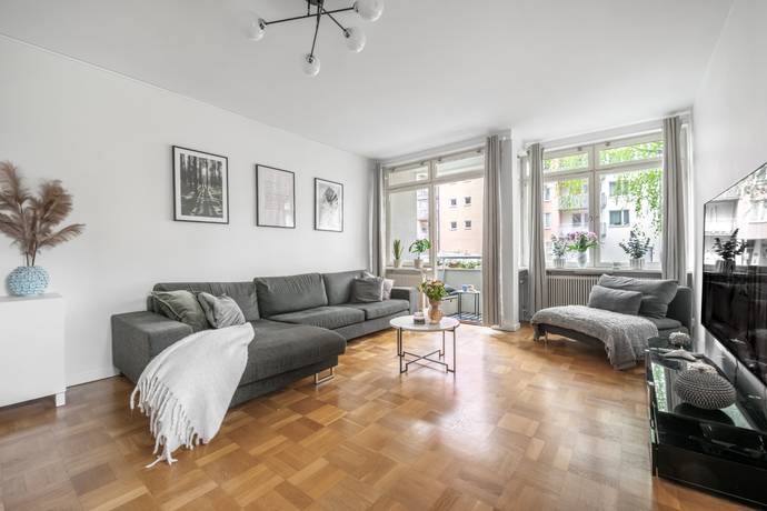 Huvudstagatan 27, Gamla Huvudsta, Solna kommun