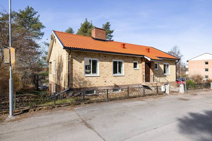 5 rum Villa på Sveavägen 8 Centralt Kungsörs kommun - bild 40