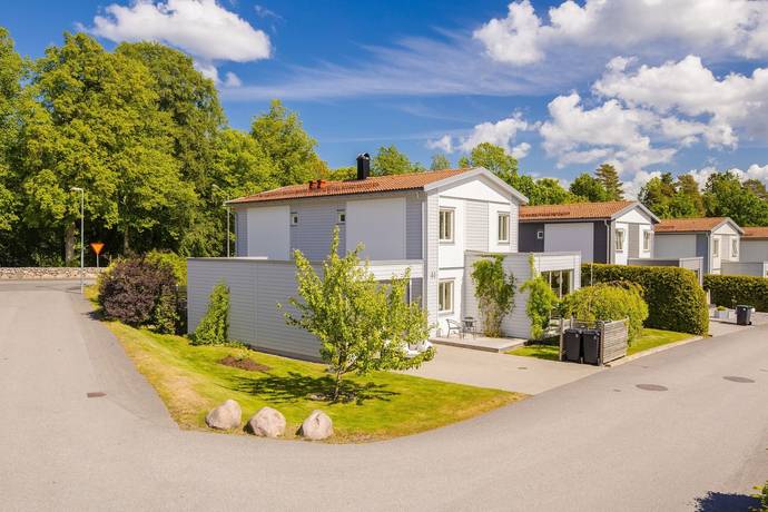 7 rum villa på Lidängsvägen 44 Liden, Lidköpings kommun - bild 2