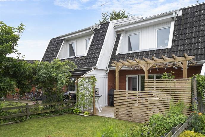 4 rum Radhus på Fabriksgatan 2B Tvååker Varbergs kommun - bild 25