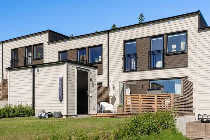 4 rum radhus på Travgatan 13 Bankeryd, Jönköpings kommun - bild 1