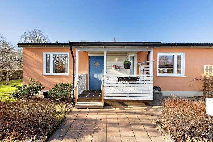 4 rum radhus på Mellringevägen 26 Örebro, Örebro kommun - bild 1