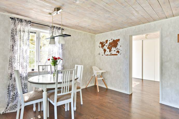 4 rum gård med jordbruk på Tingstäde Rosarve 221 Tingstäde, Gotlands kommun - bild 5