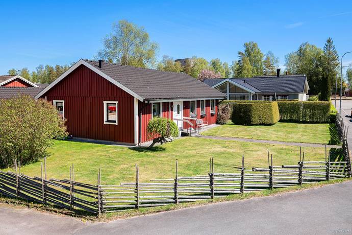Körsbärsvägen 2, Smålandsstenar, Gislaveds kommun